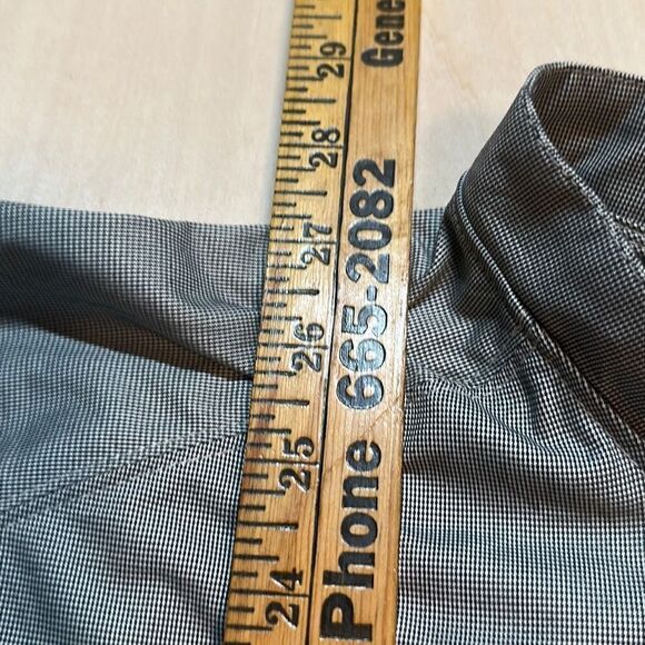 Nike Tiger Woods Golf Windbreaker Jacket XL Silver Pullover 1/4 Snap Zipped Pock - Picture 2 of 6